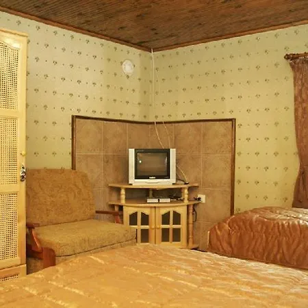 Complex Ristanite Elena