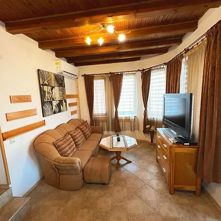 Prázdninový dům Complex Ristanite *