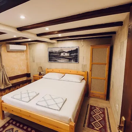 Nyaraló Complex Ristanite Elena