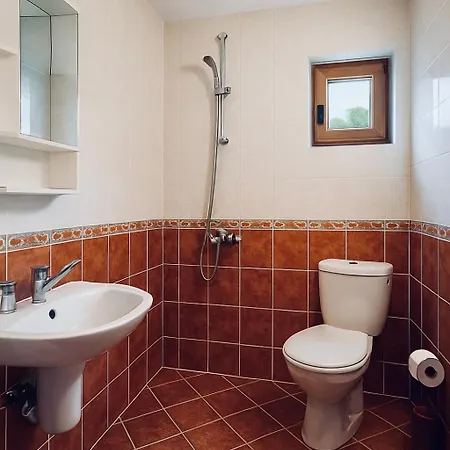 Complex Ristanite Nyaraló Elena