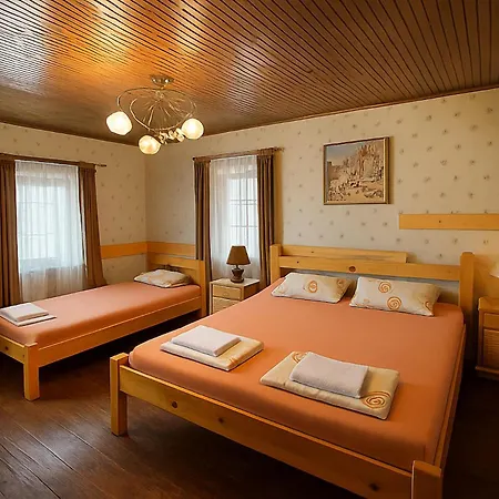 Nyaraló Complex Ristanite