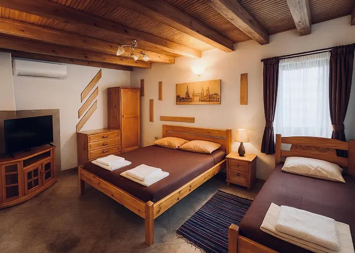 Semesterbostad Complex Ristanite