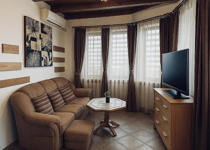 Semesterbostad Complex Ristanite *