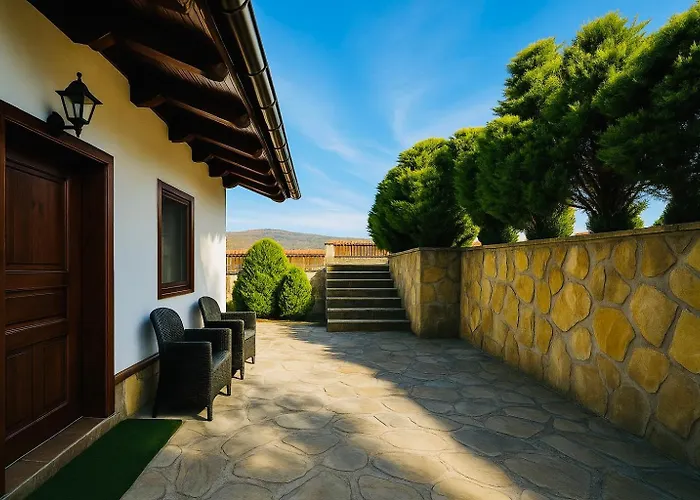 Complex Ristanite Semesterbostad Elena